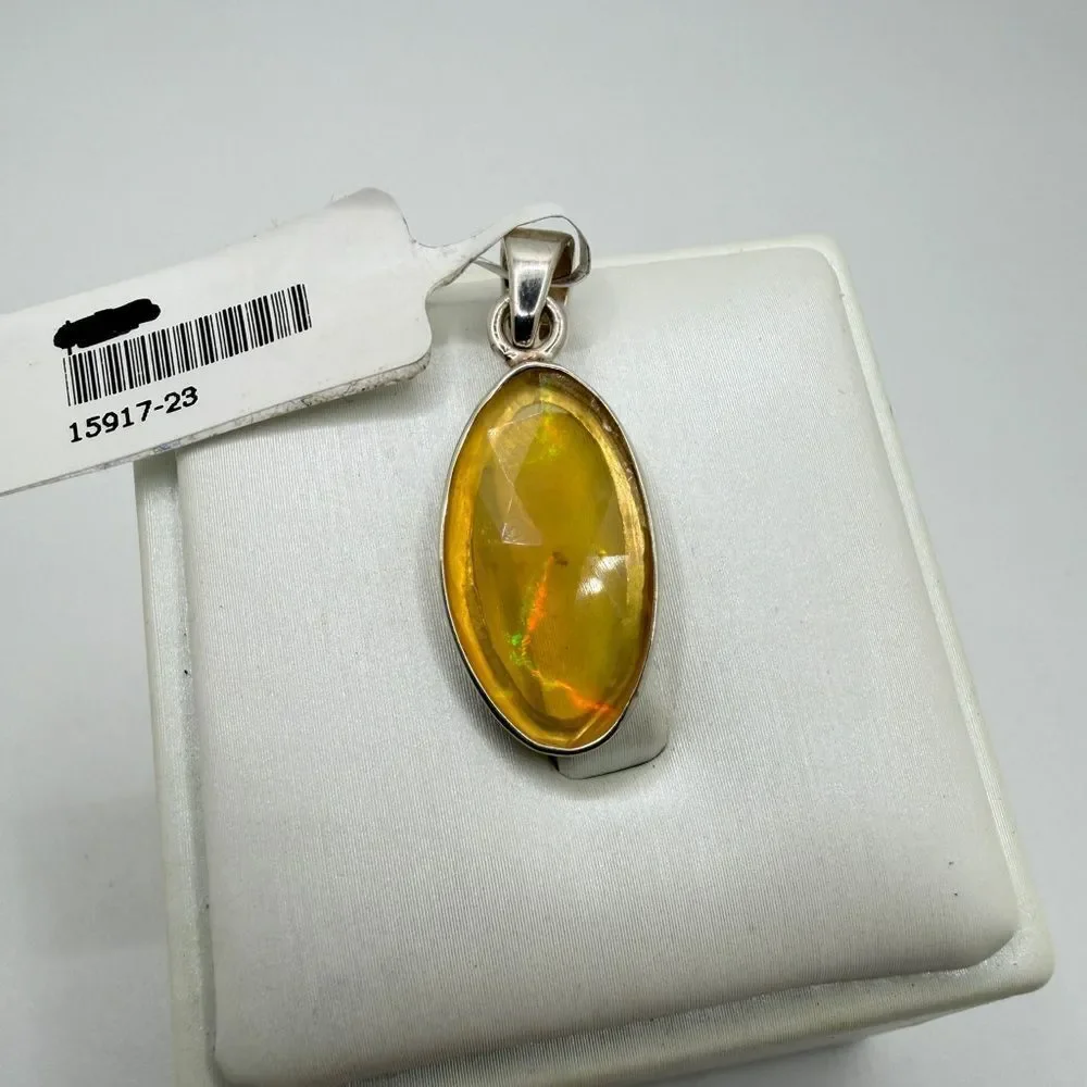 NWT‎ 12x22mm faceted oval cut OPAL pendant in sterling silver!